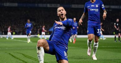 Giúp Chelsea công phá top 3 Ngoại hạng Anh