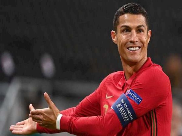 Tin bóng đá chiều 10/9: Ronaldo ăn mừng 100 bàn ở đội tuyển BĐN