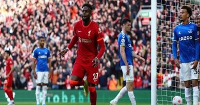 Tin bóng đá ngày 25/4: Liverpool tiếp tục bám đuổi Man City