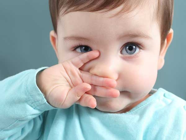 Nguyên nhân trẻ sơ sinh và trẻ nhỏ bị nghẹt mũi