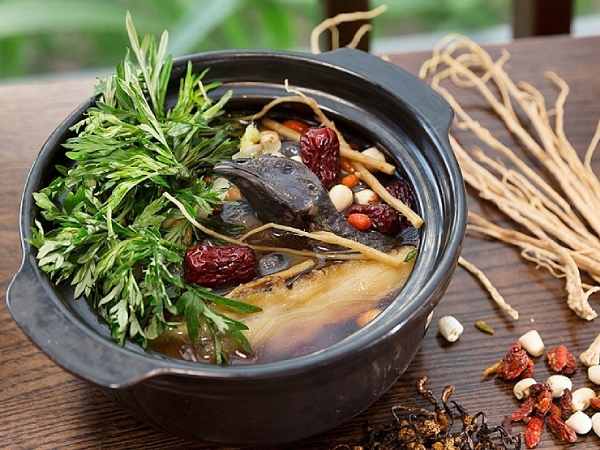 Thịt gà tre làm món gì ngon nhất cho bữa cơm gia đình