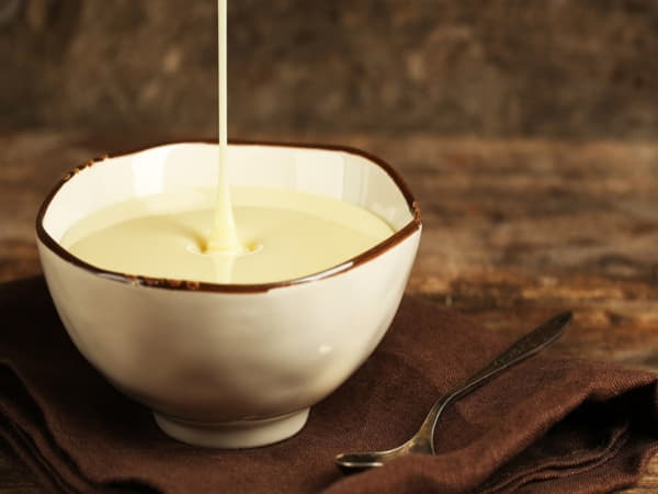 Vì sao cần bảo quản sữa đặc đúng cách?