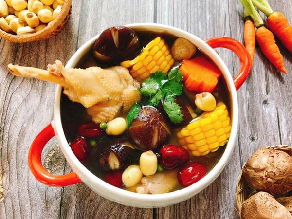 Gà hầm nấm đông cô