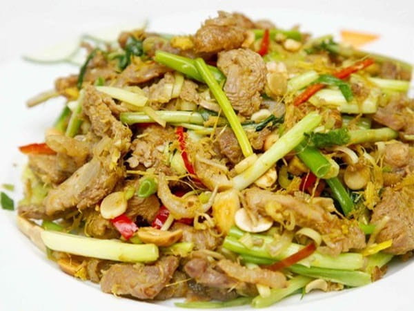 Gà xào sả ớt