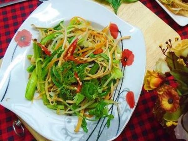 Mực khô xào thập cẩm